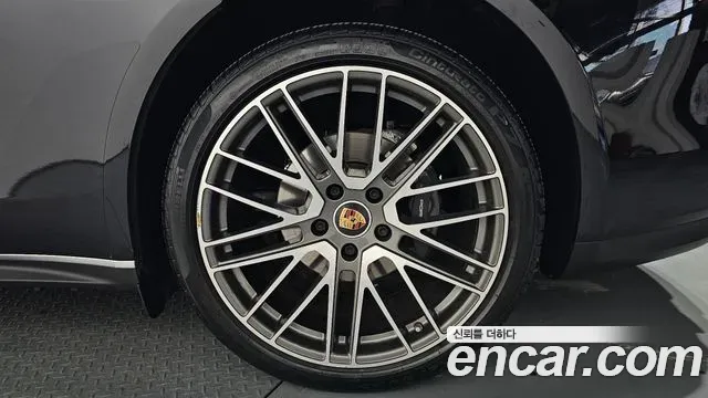 Porsche Panamera 2.9 AWD Executive 2021 — фото 21