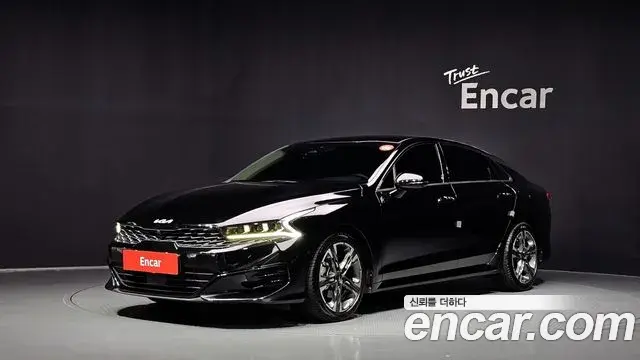 Kia K5 2.0 Signature 2022