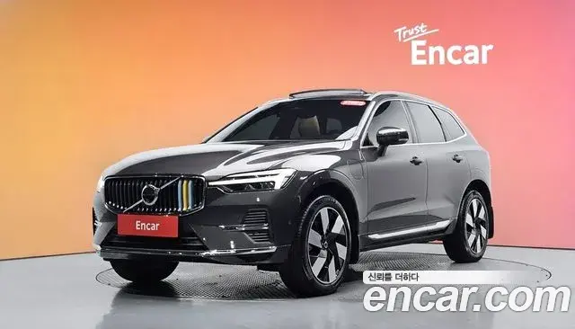 Volvo XC60 T8 Ultra Bright 2024