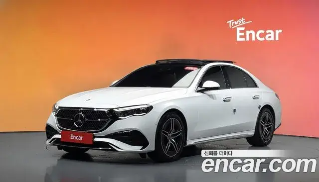 Mercedes-Benz E-Class E300 4MATIC AMG Line 2025