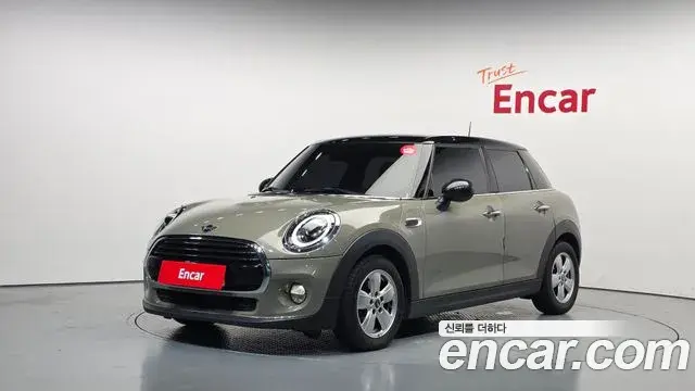 Mini Cooper 5Door Standard 3rd 2019