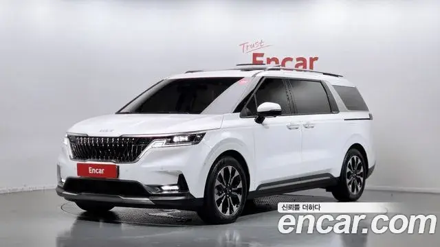 Kia Carnival Gasoline 7-Seater Signature 2023