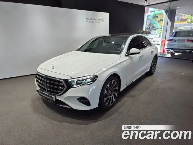 Mercedes-Benz E-Class E300 4MATIC Exclusive 2026
