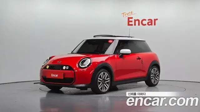 Mini Cooper Classic 2025