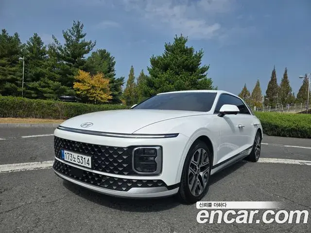 Hyundai Grandeur 2,5 Gasoline 2WD Exclusive 2023