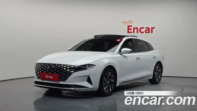 Hyundai Grandeur Le Blanc 2021