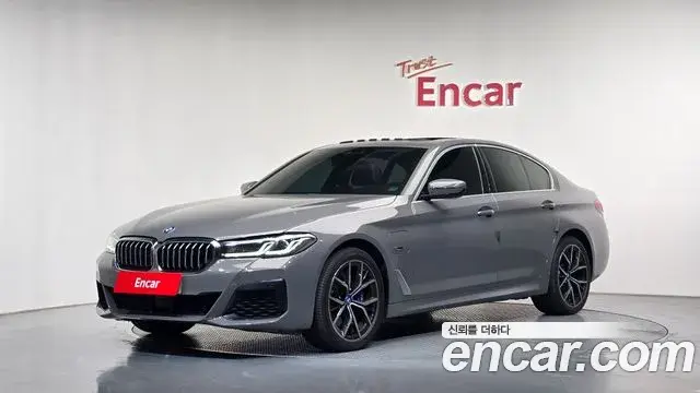 BMW 5-Series 530e M Sport 2022