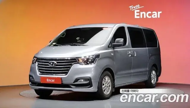 Hyundai Starex Van 3-Seater Smart 2020