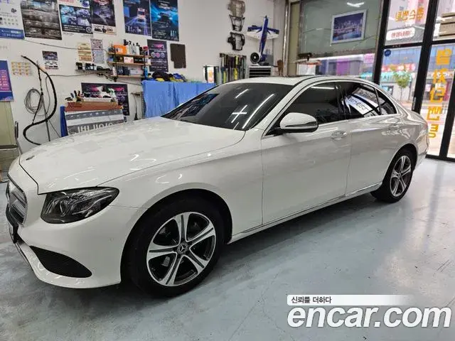 Mercedes-Benz E-Class E220d Avantgarde 2019
