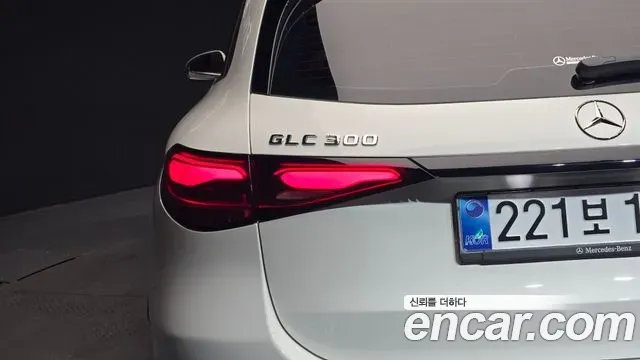 Mercedes-Benz GLC-Class GLC 300 4MATIC Avantgarde 2026 — фото 23