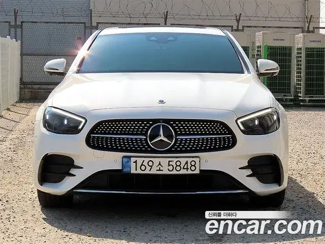 Mercedes-Benz E-Class E220d 4MATIC AMG Line 2022