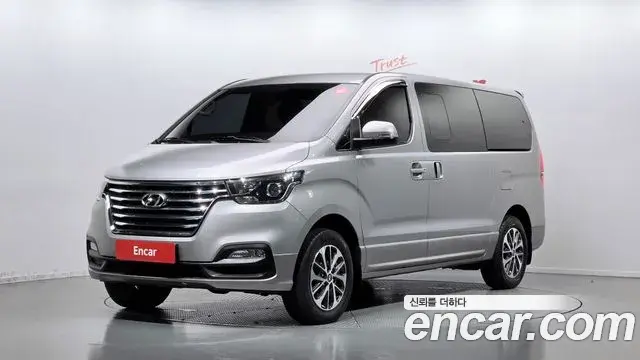 Hyundai Starex 4WD Urban 9-Seater Exclusive 2019