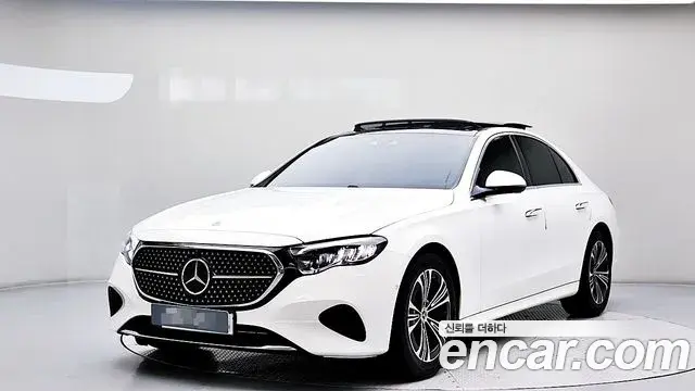 Mercedes-Benz E-Class E200 Avantgarde 2024