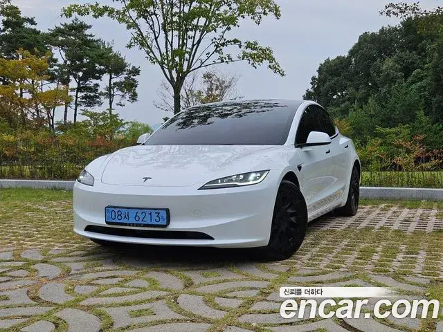 Tesla Model 3 스탠다드 RWD 2026