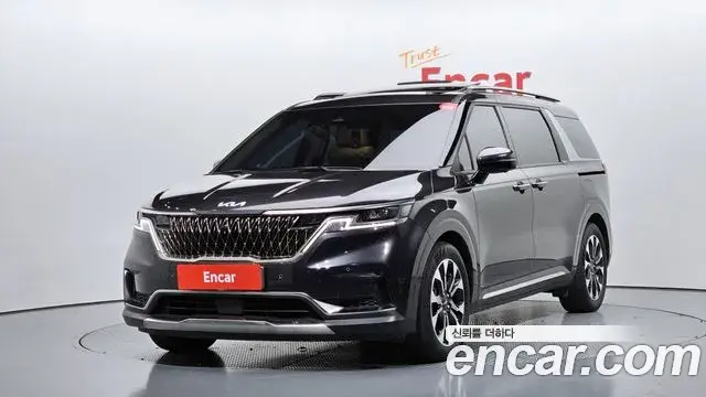 Kia Carnival Gasoline 7-Seater Signature 2023