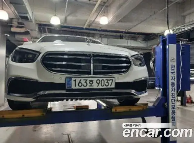 Mercedes-Benz E-Class E250 Exclusive 2023