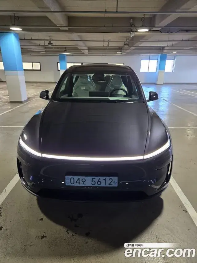 Tesla Model Y L Long Range AWD 2026