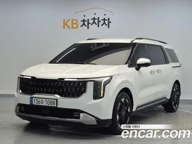 Kia Carnival HEV 9seater Signature 2025