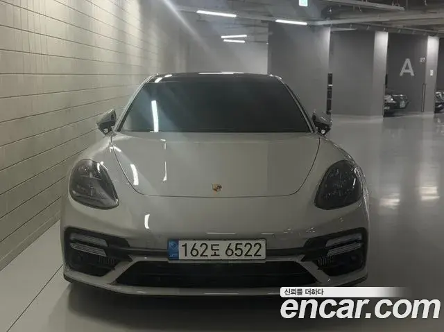 Porsche Panamera 4.0 GTS 2022