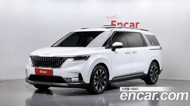 Kia Carnival Gasoline 9-Seater Signature 2023