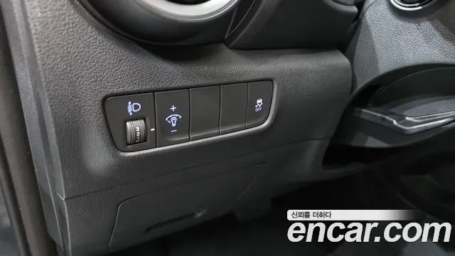 Hyundai Kona Gasoline 2.0 2WD Inspiration 2021 — фото 14