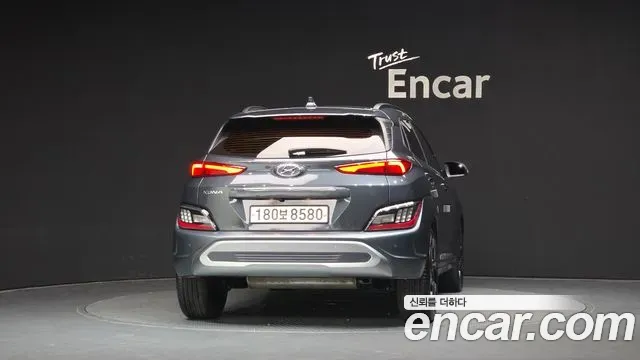 Hyundai Kona Gasoline 2.0 2WD Inspiration 2021 — фото 4