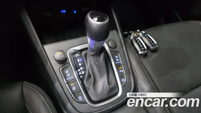 Hyundai Kona Gasoline 2.0 2WD Inspiration 2021 — фото 9