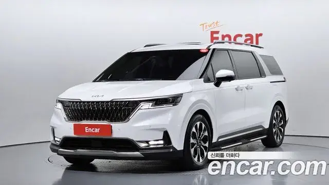 Kia Carnival Gasoline 7-Seater Signature 2022