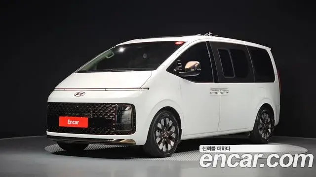 Hyundai Staria 4WD Lounge 7-Seater Inspiration 2023
