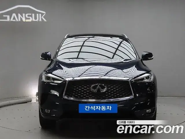 Infiniti QX50 2.0 Essential 2019