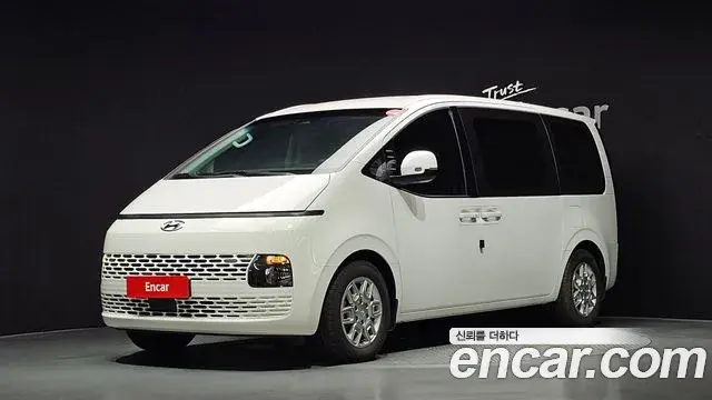 Hyundai Staria Tourer 9-Seater Modern 2023