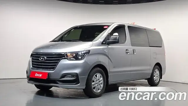 Hyundai Starex Van 3-Seater Smart 2020