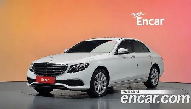 Mercedes-Benz E-Class E300 4MATIC Exclusive 2020