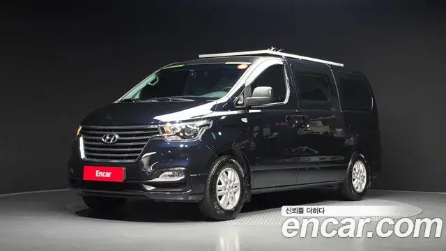Hyundai Starex Van 3-Seater Smart 2020