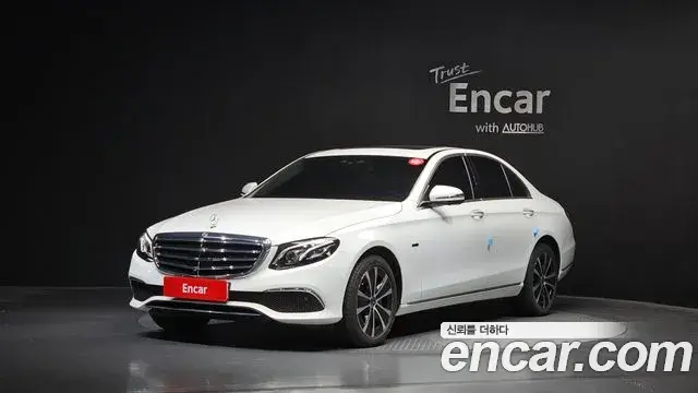 Mercedes-Benz E-Class E300e 4MATIC Exclusive 2020
