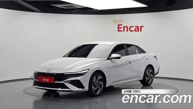 Hyundai AVANTE 1.6 Inspiration 2023