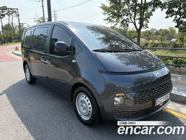 Hyundai Staria Cargo 3-Seater Smart 2024