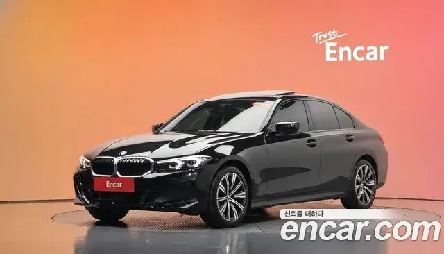 BMW 3-Series 320i 2025