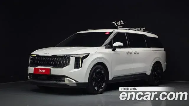 Kia Carnival HEV 9seater Signature 2024