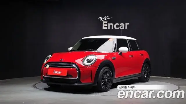 Mini Cooper 5Door Classic Third Generation 2023