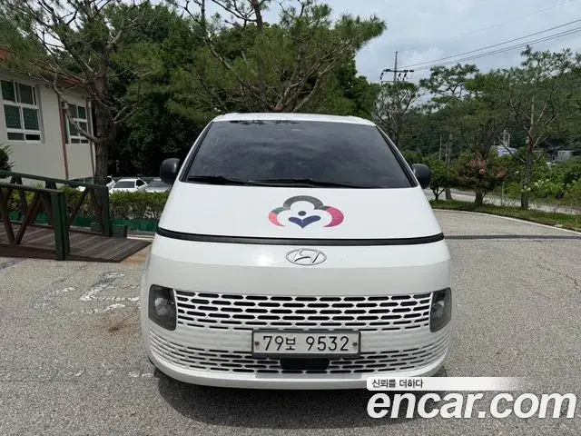 Hyundai Staria Tourer 11-Seater Smart 2021