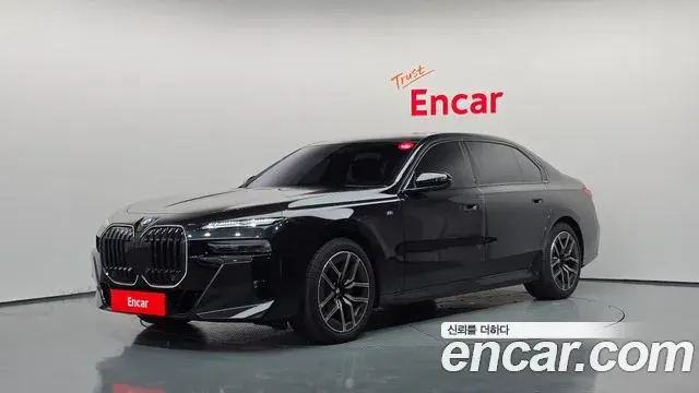BMW 7-Series 740i xDrive M Sport 2025