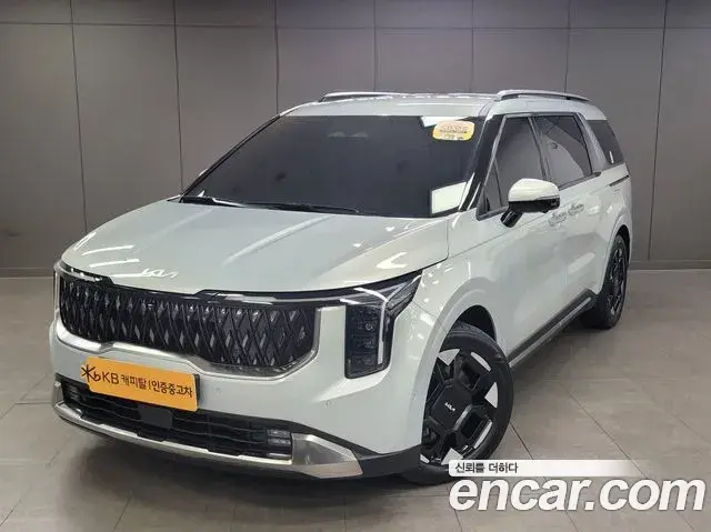 Kia Carnival Diesel 9-Seater Noblesse 2024