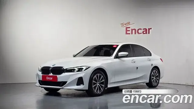 BMW 3-Series 320i 2024