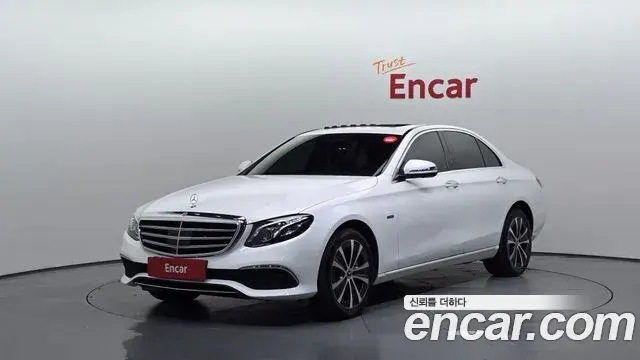 Mercedes-Benz E-Class E300e 4MATIC Exclusive 2020
