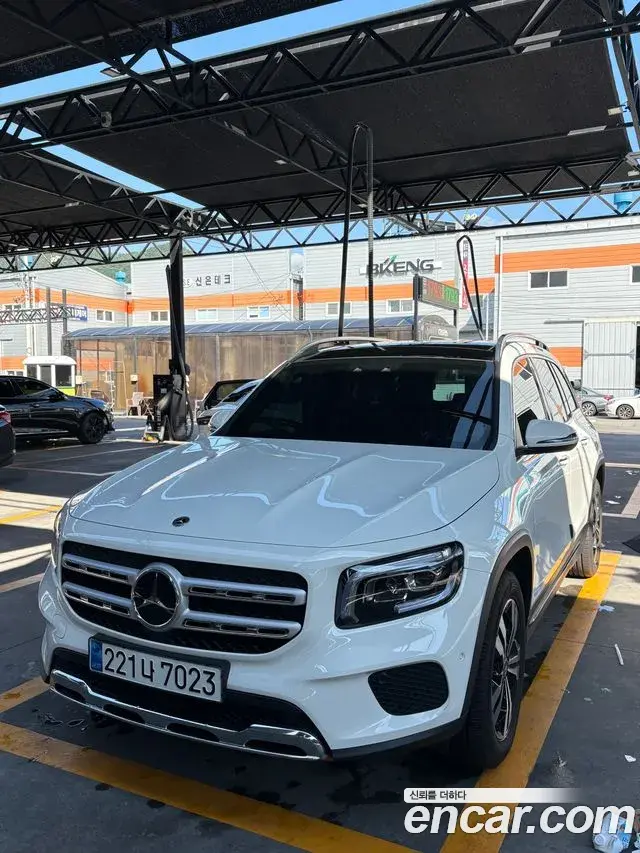 Mercedes-Benz GLB-Class GLB200 d 2022