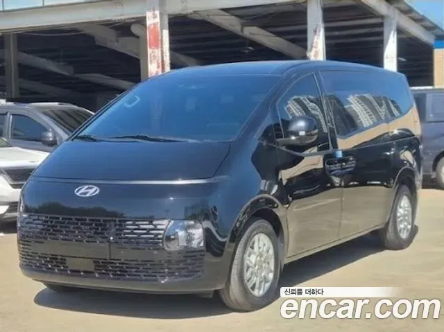 Hyundai Staria HEV 1.6 Tourer 9-Seater Modern 2025