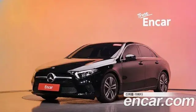Mercedes-Benz A-Class A220 Sedan 2021