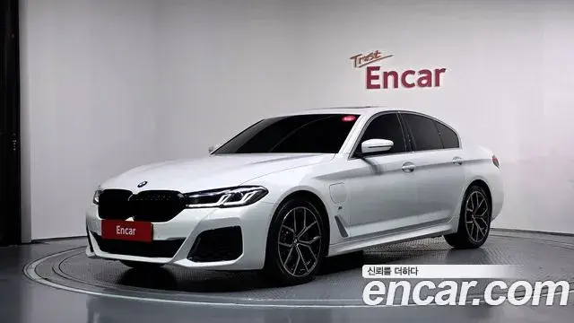 BMW 5-Series 530e M Sport 2021