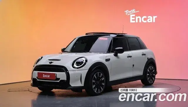 Mini Cooper 5Door Classic Third Generation 2021